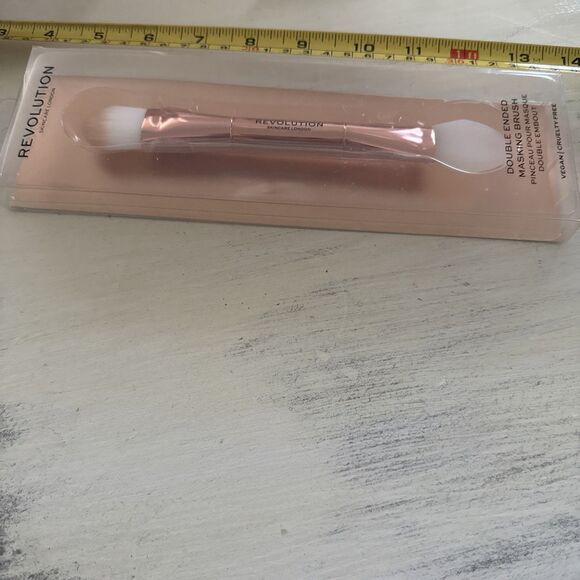 Double Ended Makeup Brush - Picture 2 of 4
